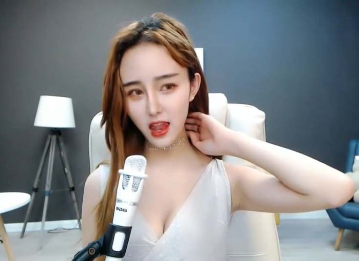 熊猫cc主播小辣椒(惠恩)直播热舞